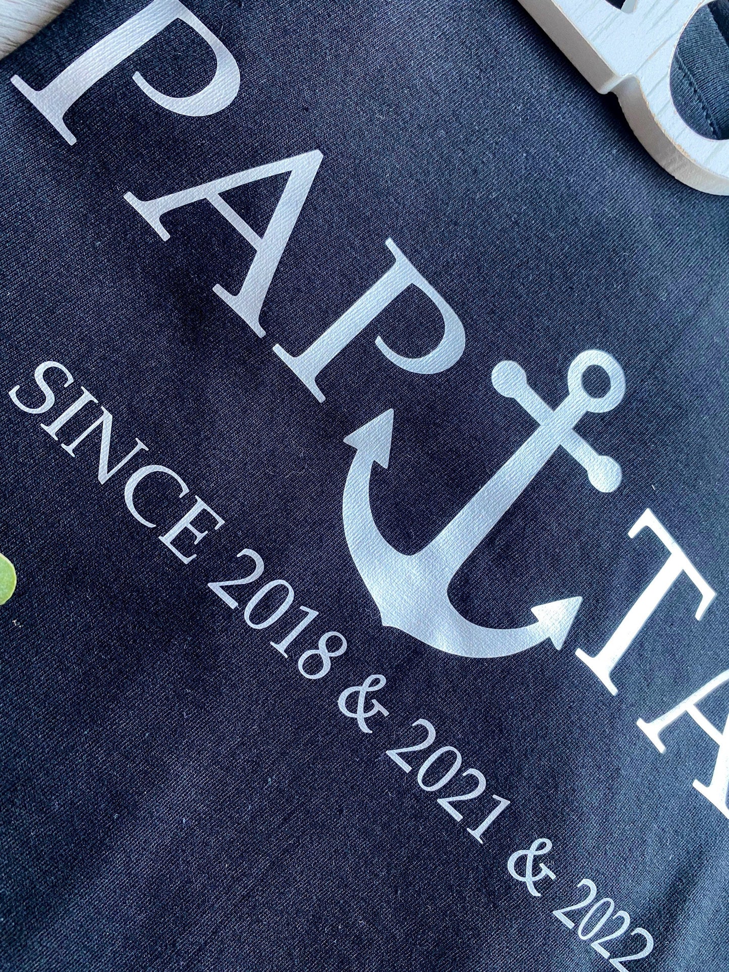 T-Shirt Papitän | Kapitän | personalisiert | Vatertag | Vater | Papa | Geschenk | Geburt | Baby | Personalisiert